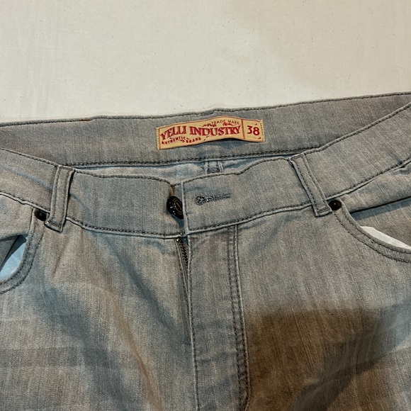 3 jeans in bundle - Picture 9 of 9